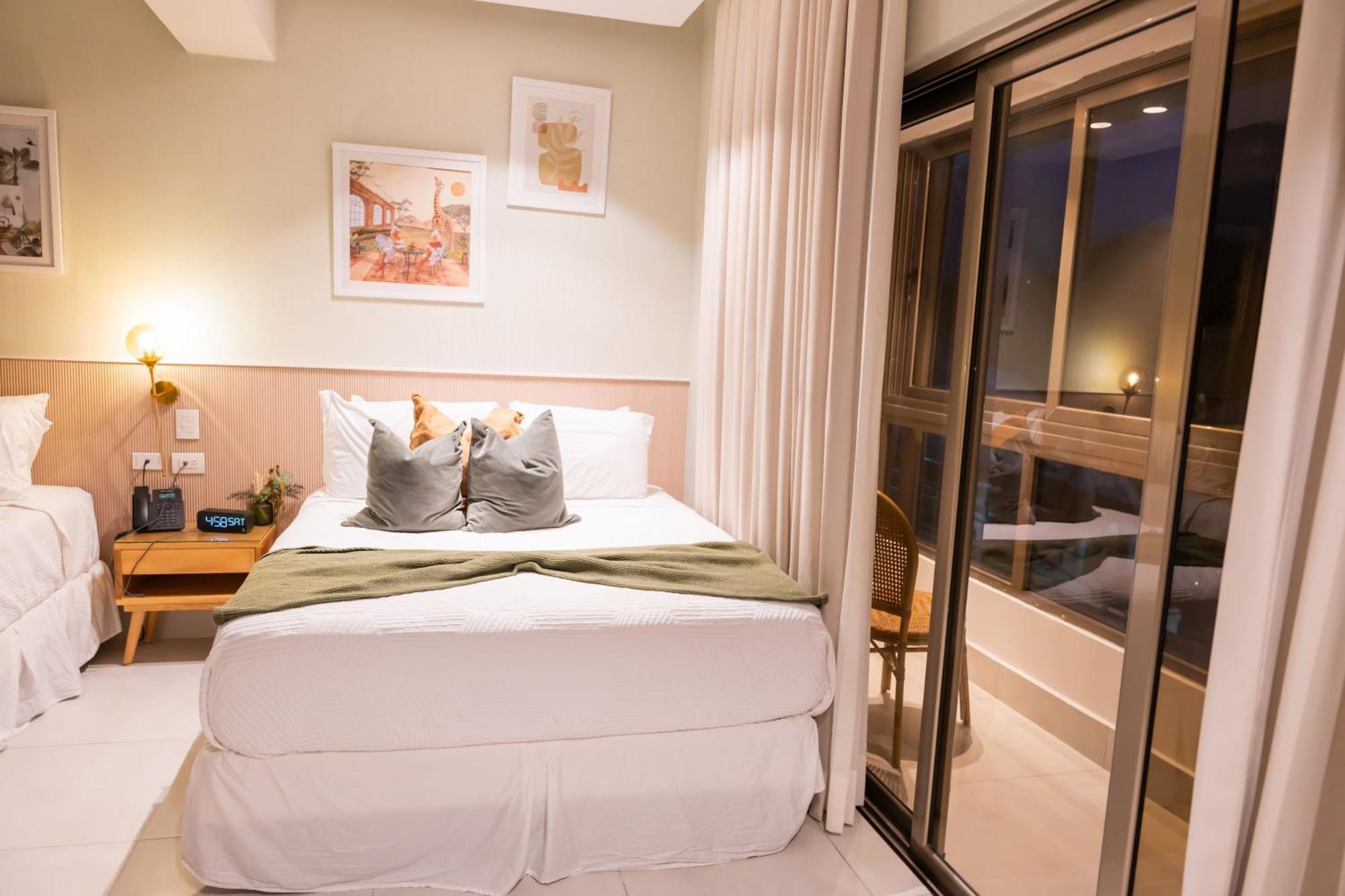 Hotel Stay Here Suites 산토도밍고 외부 사진
