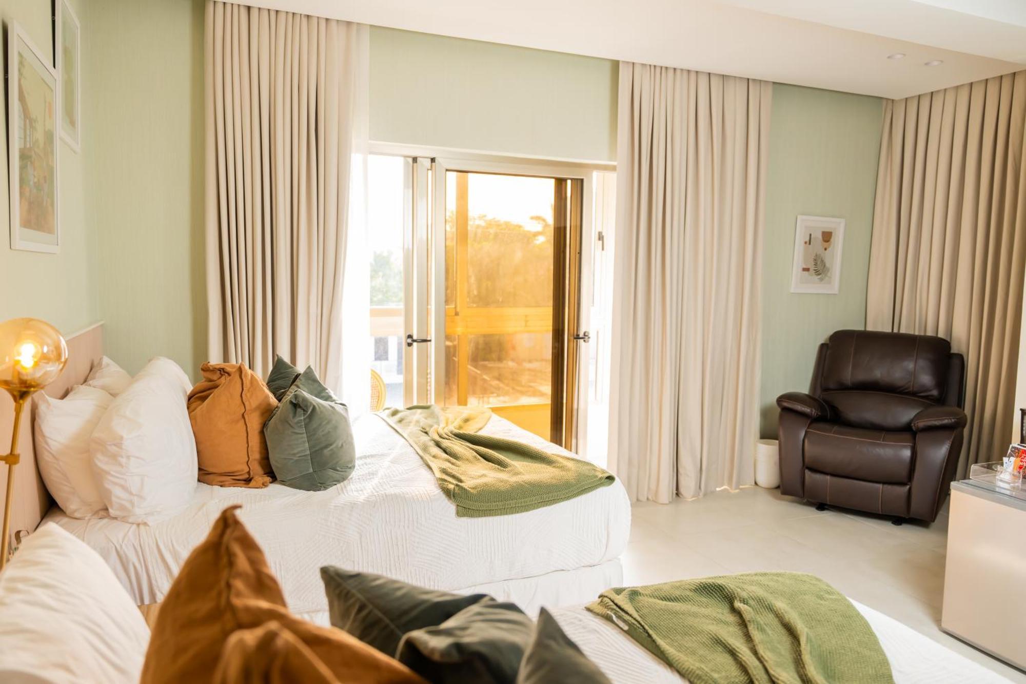 Hotel Stay Here Suites 산토도밍고 외부 사진