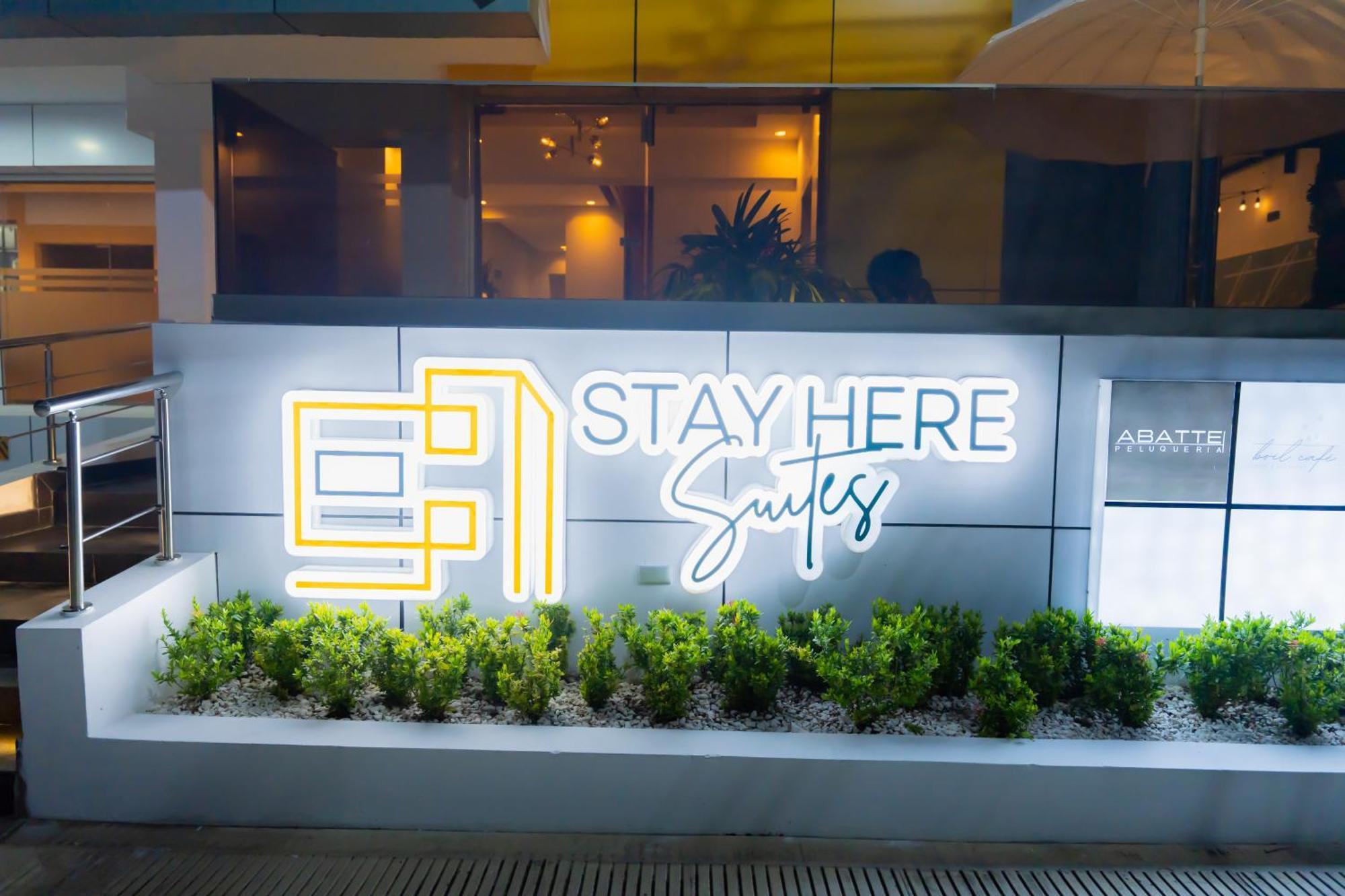 Hotel Stay Here Suites 산토도밍고 외부 사진