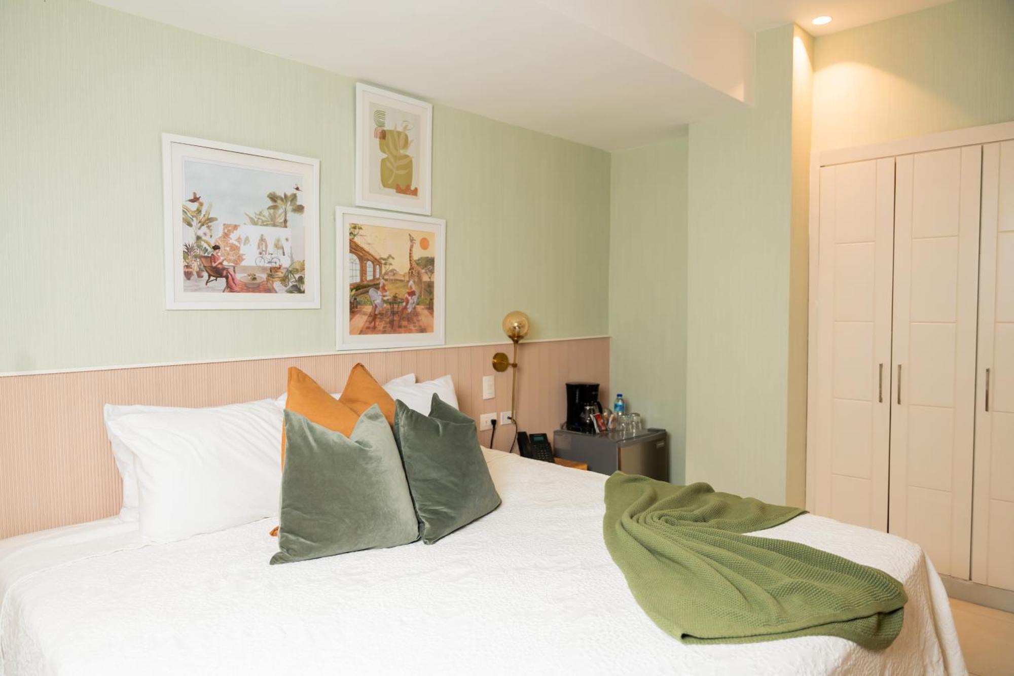 Hotel Stay Here Suites 산토도밍고 외부 사진