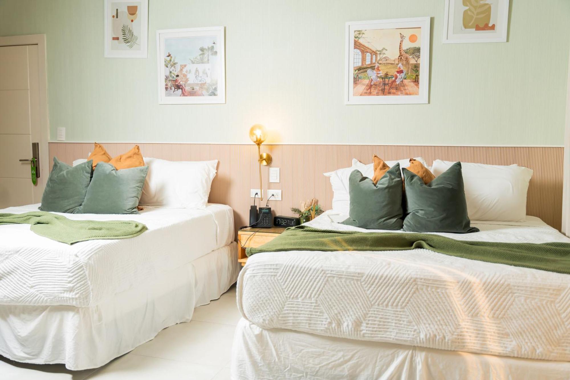 Hotel Stay Here Suites 산토도밍고 외부 사진