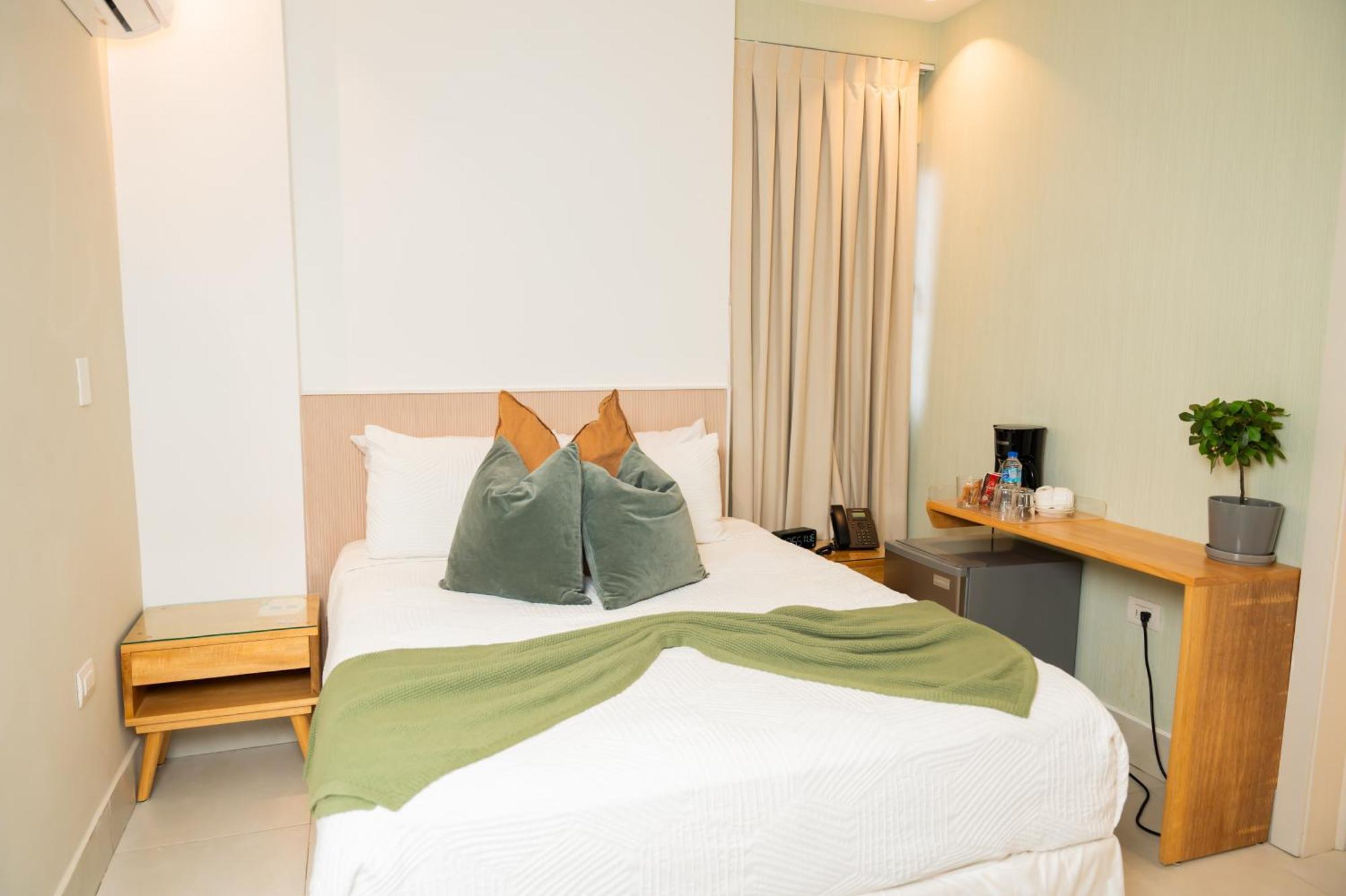 Hotel Stay Here Suites 산토도밍고 외부 사진