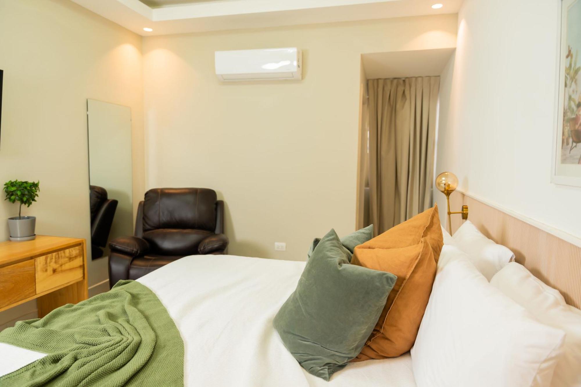 Hotel Stay Here Suites 산토도밍고 외부 사진